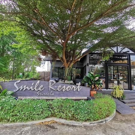 Smile Resort Sriracha Si Racha Εξωτερικό φωτογραφία